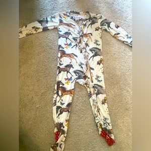 Posh Peanut Ruffled Footie 18-24 mos